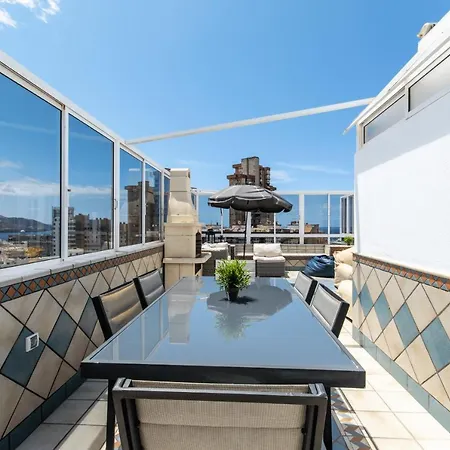 Atico Con Terraza Y Vistas Panoramicas En Palmas De Gran Canaria By Alterhome Las Palmas de Gran Canaria